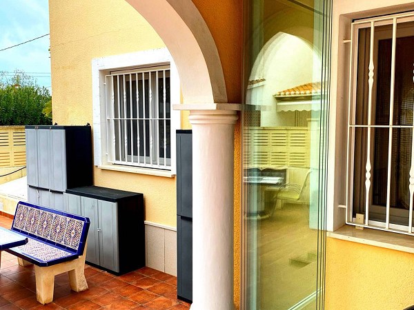cerramiento con cortinas de cristal CL-25 en la terraza